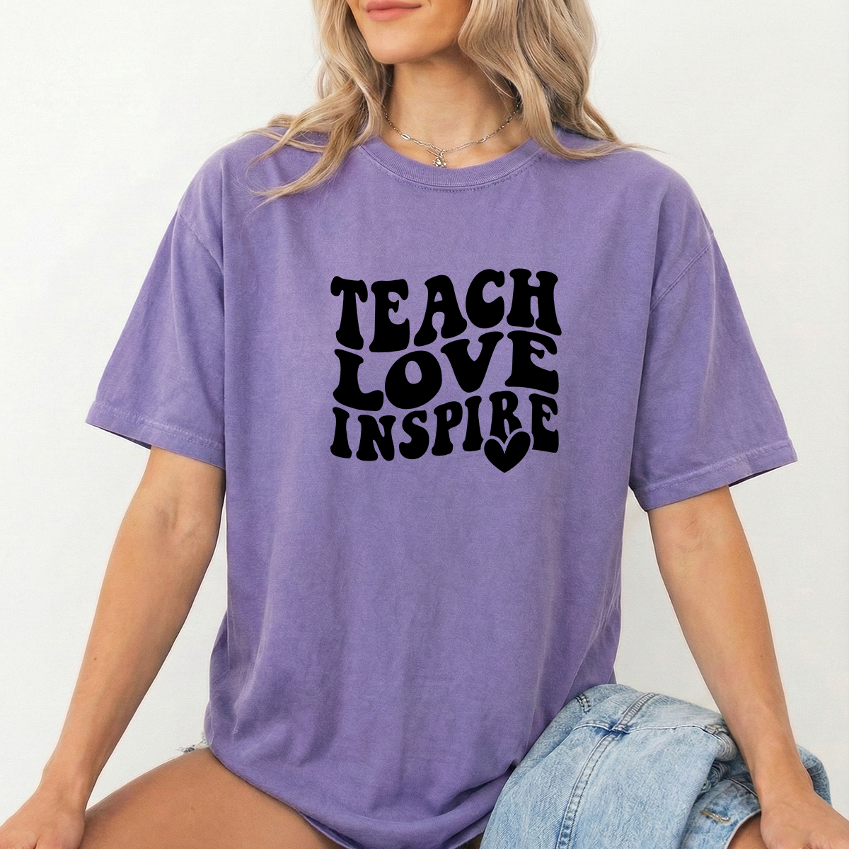Love Teach Inspire violet Tshirt