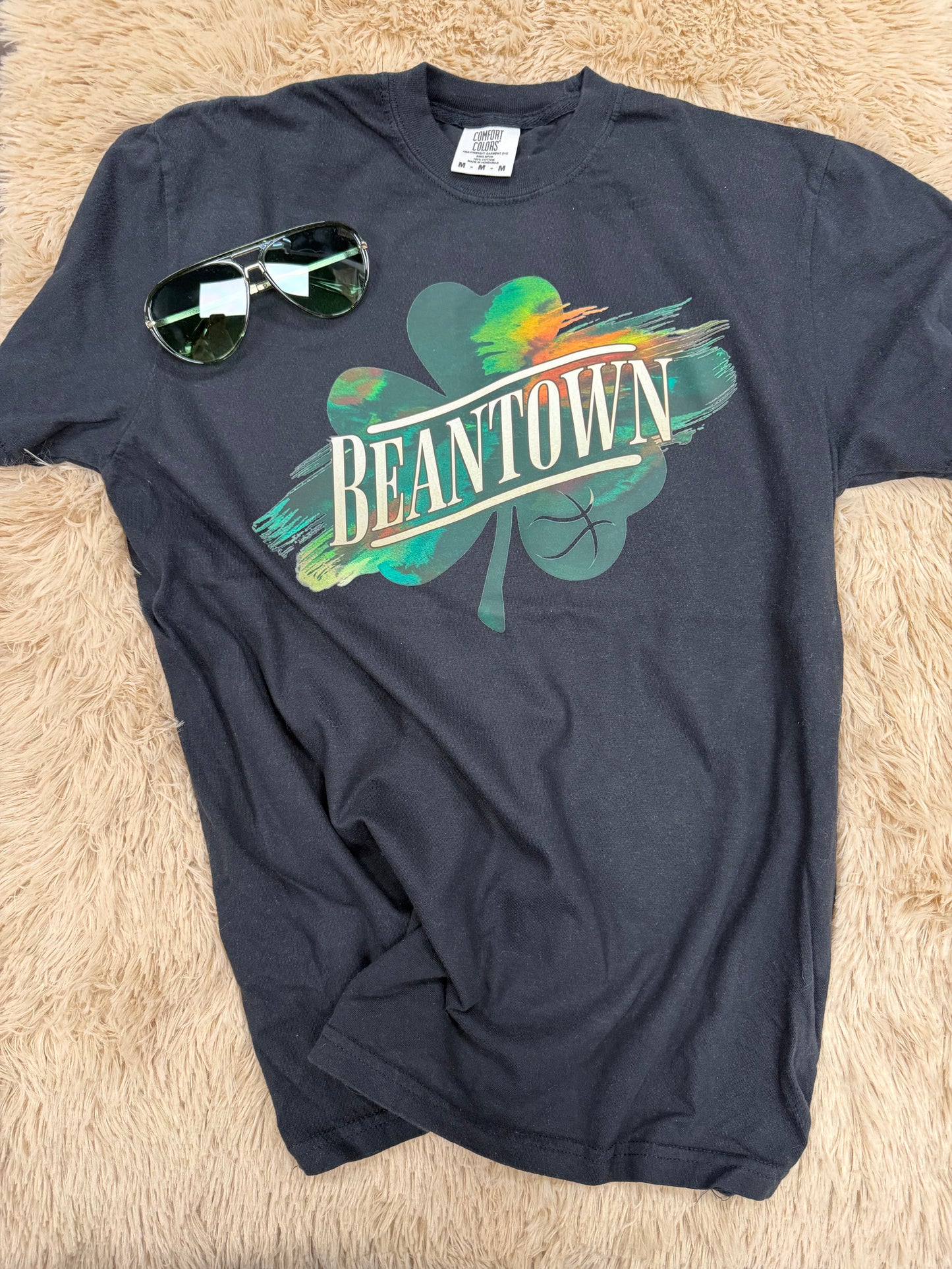 Beantown Vintage clover leaf Black T-shirt