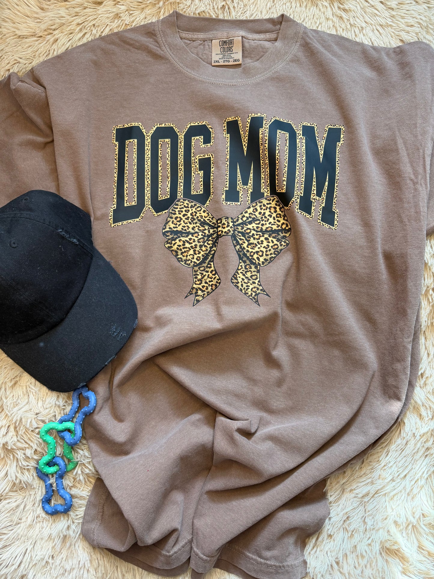 Dog mom Leopard on Espresso Tshirt