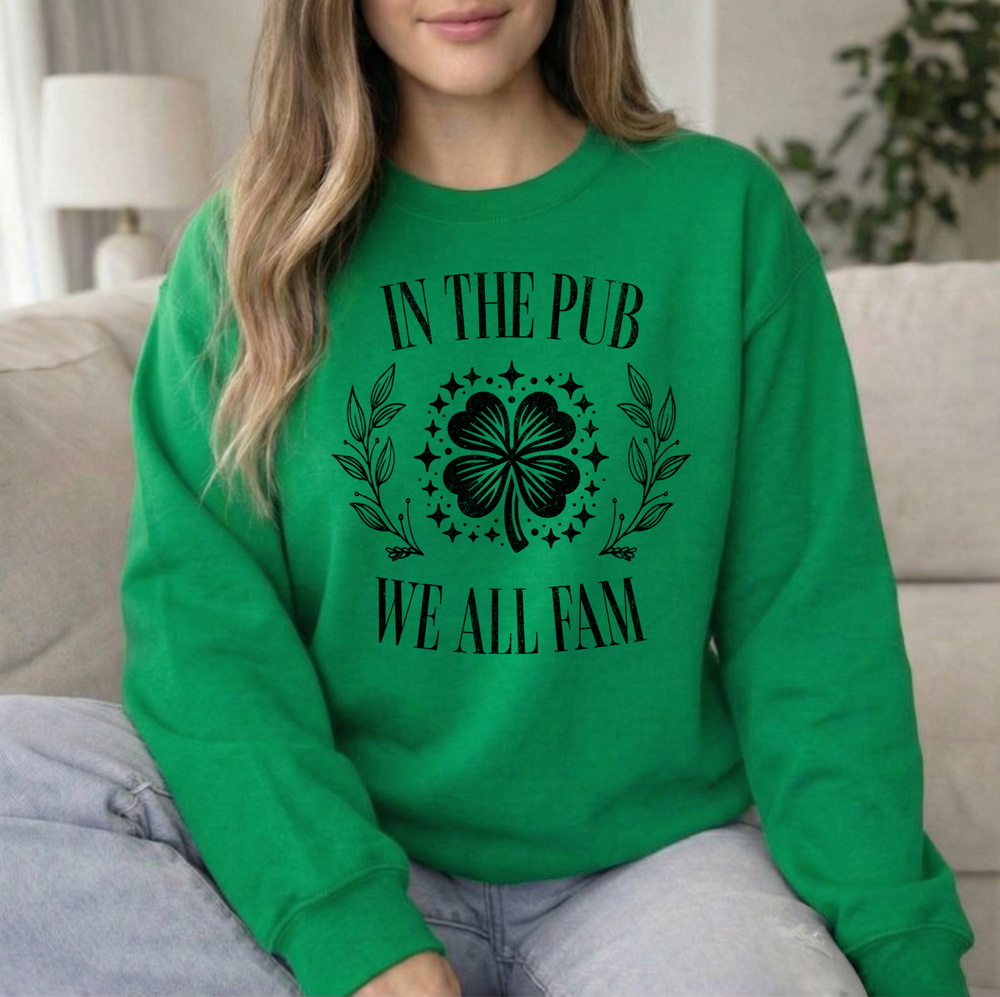 In the pub Black Irish Green Crew Sweatshirt