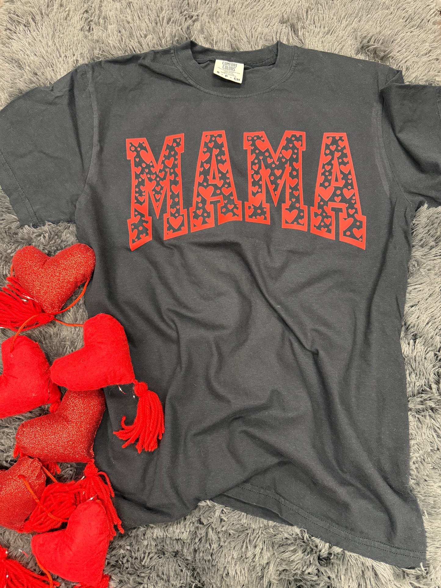 MAMA valentines Black T-shirt