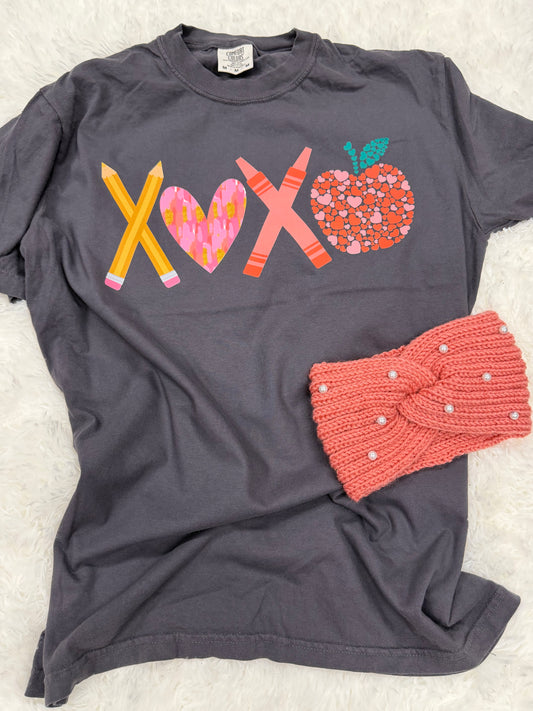Xoxo Teacher inspired valentines graphite Tshirt