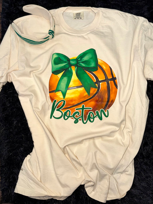 Boston Green Bow Ivory T-shirt