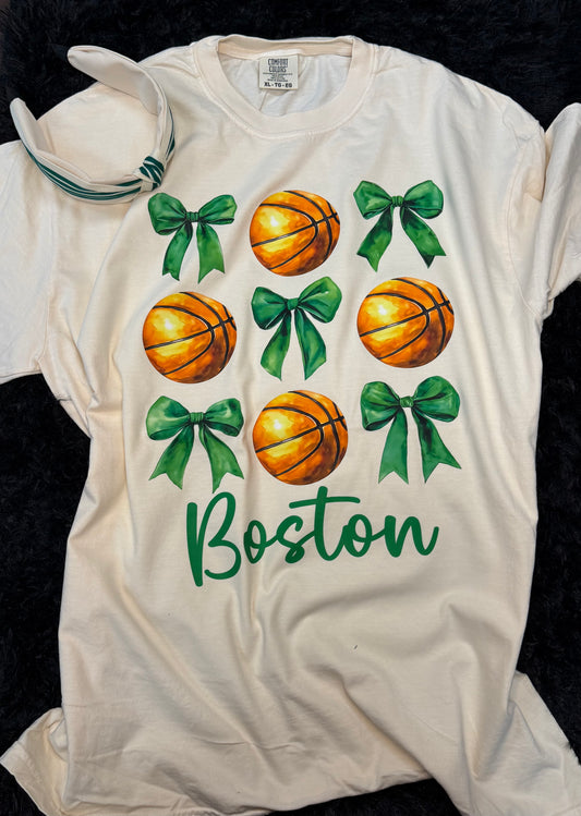 Cute Boston Basketball/Bow Ivory T-shirt
