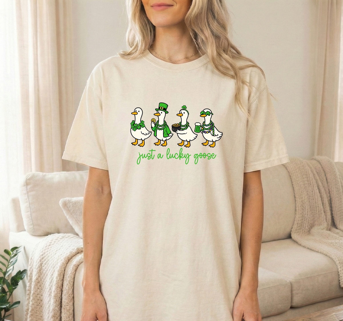 Lucky Goose Green Ivory T