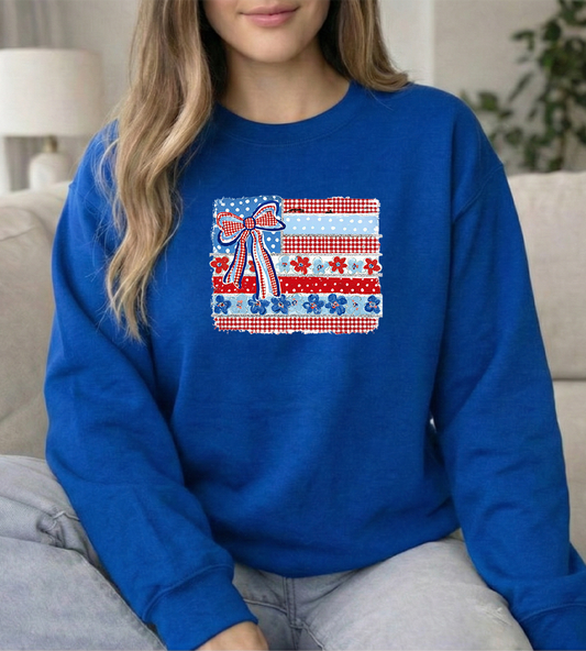 Quilt flag Royal YOUTH Gildan Crewneck Sweatshirt